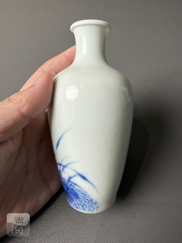 民国 王步风格青花花鸟图瓶两件 - 图5